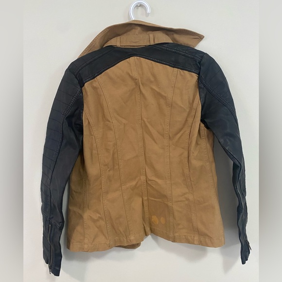 Urban Life Jacket. - Picture 2 of 4